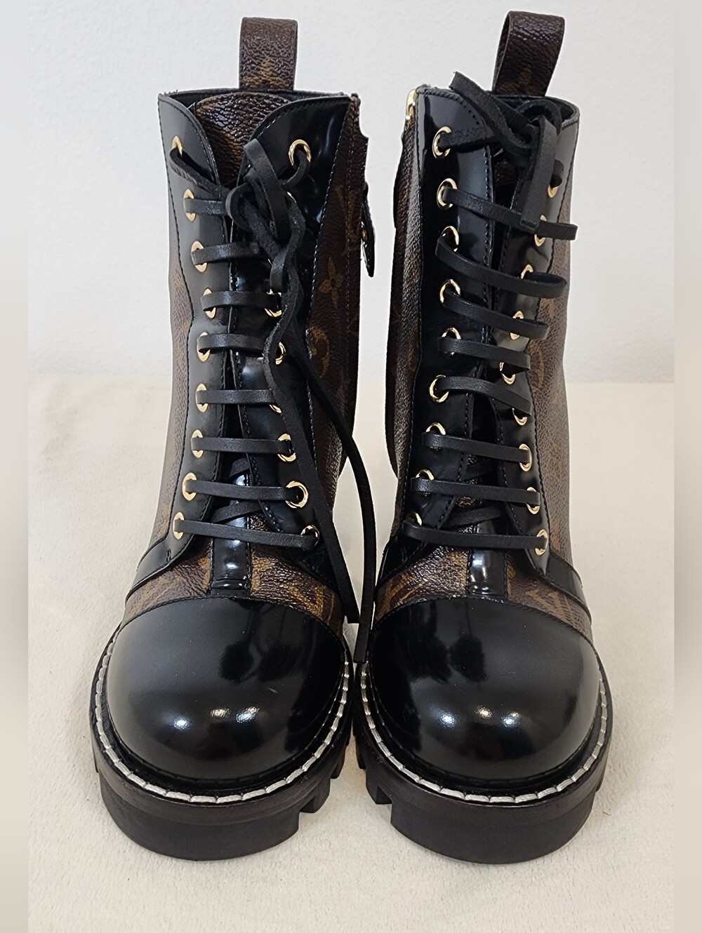 Louis Vuitton Star Trail Ankle Boots. Fits 6.5W